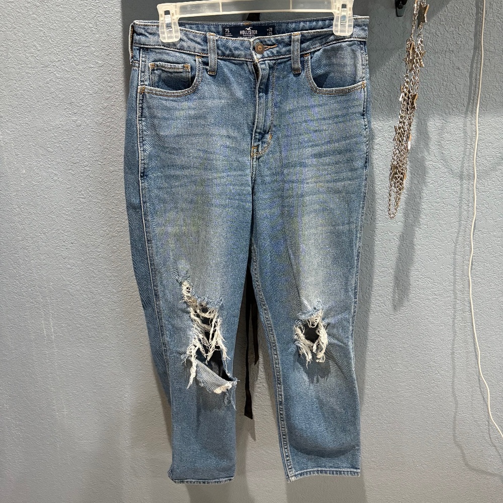 Ultra High-rise Mom Jeans